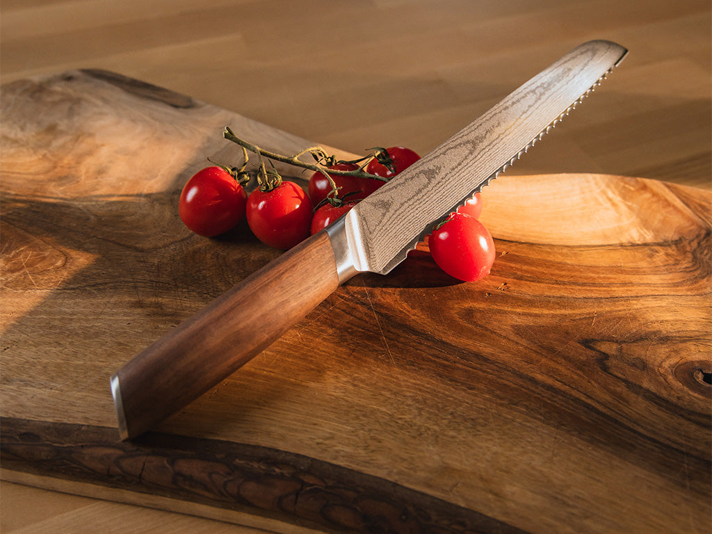 Coltello da pane in acciaio damasco 20cm
