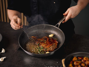 ZERO – NATURAL NON-STICK FRYING PAN 22CM - 8