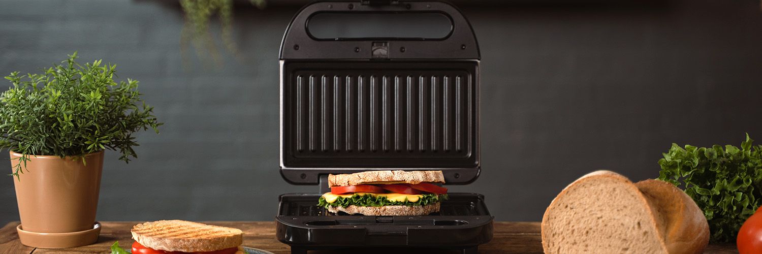 SANDWICH MAKER