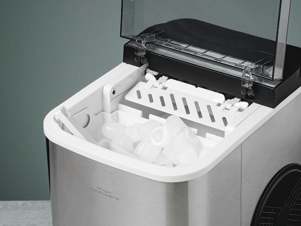 MACCHINA PER CUBETTI DI GHIACCIO