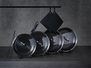 SET COMPLETO SENZA MANICO 4 PEZZI