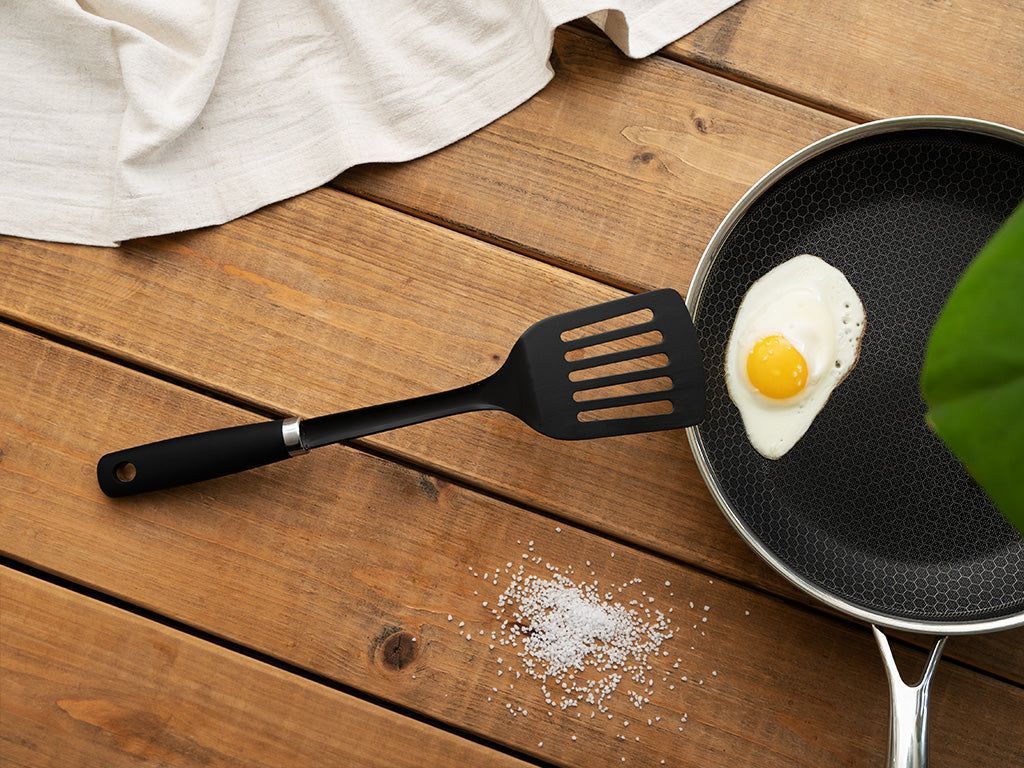 SPATOLA CON FESSURE - 4