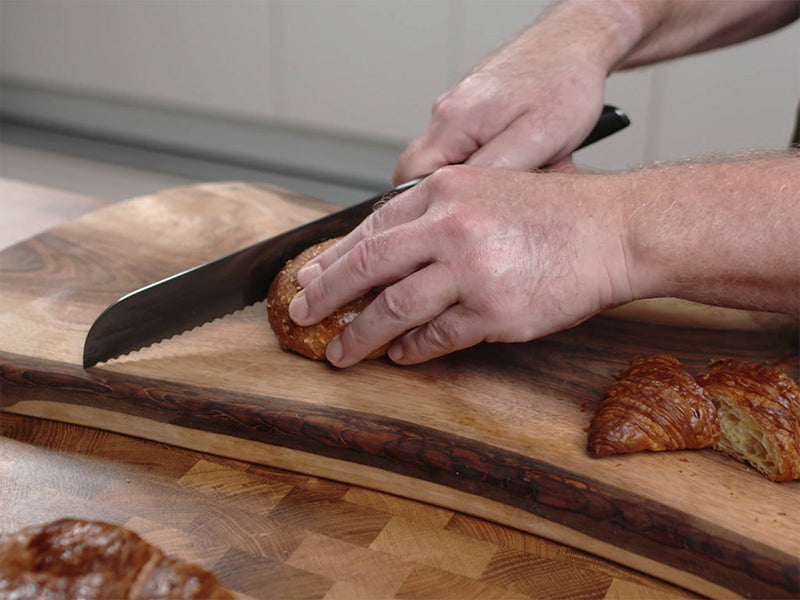 COLTELLO DA PANE 20CM